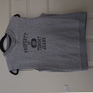 Tommy Hilfiger sleeveless sweatshirt- medium